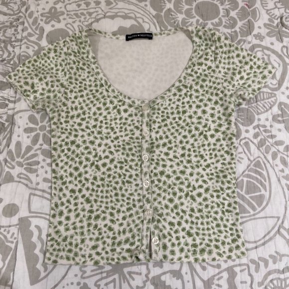 Brandy Melville Green Top - Picture 2 of 4